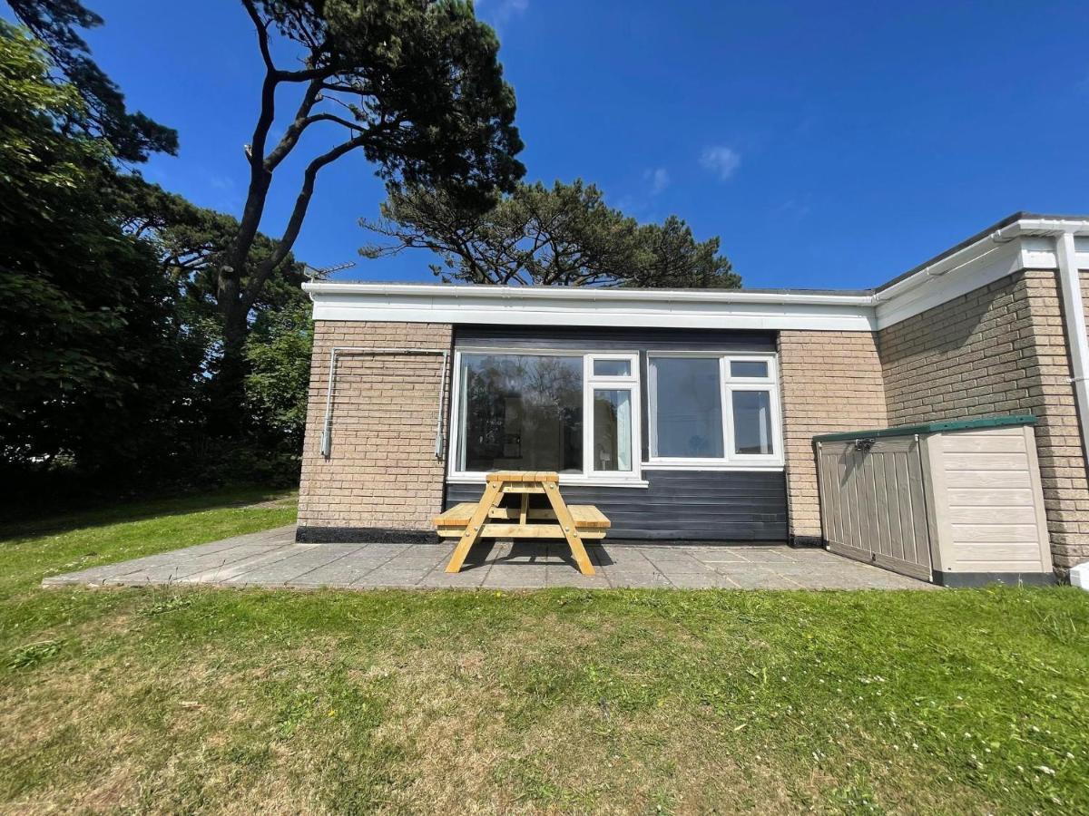 2 Bedroom Holiday Chalet Near Bude Kilkhampton Eksteriør bilde